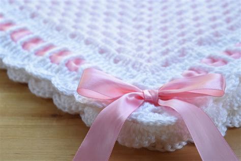 Sweet Georgia Baby Blanket Crochet Pattern | Traveling Hook Creative