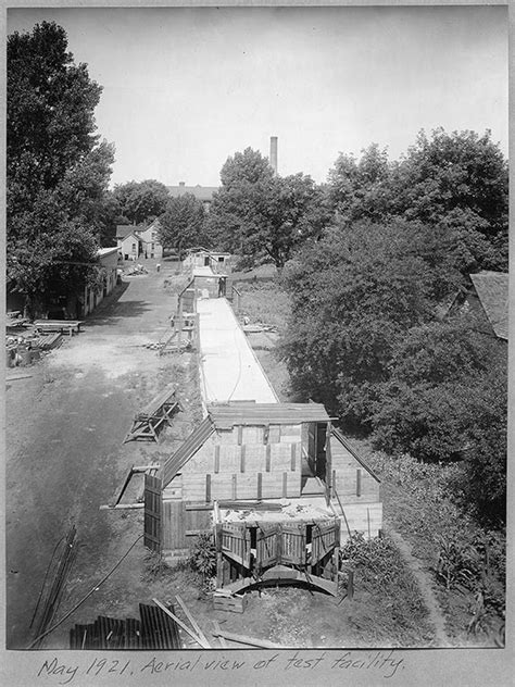 Holland Tunnel – Illinois Distributed Museum