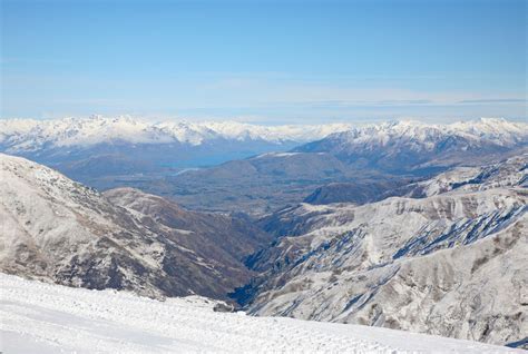 4 Best Ski Resorts in Queenstown, 2023/24