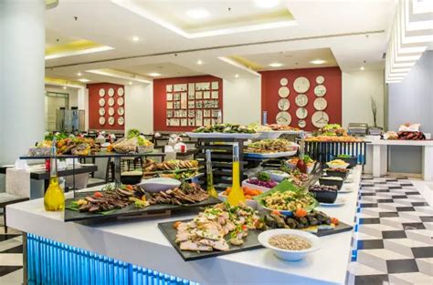 Sunday Buffet Lunch is Back! - AX The Palace Malta