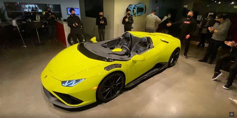 Check Out This Wild Lamborghini Huracán EVO RWD Aperta