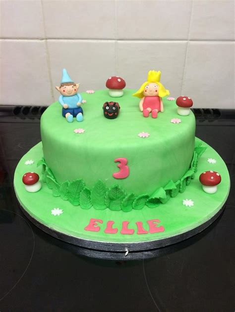 Ben and Holly cake - Decorated Cake by Yummilicious Cakes - CakesDecor