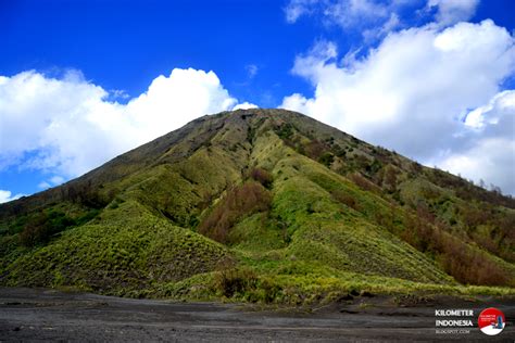 Kawah Puncak Gunung Bromo (3) #AgungTravelBlog - Nusantara Sang Mata ...