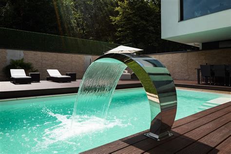 5 Must-Have Water Features for Any Swimming Pool - So Cal Pool Plaster