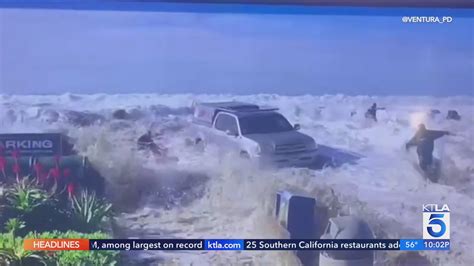 Rogue wave slams into Southern California beachgoers, 9 hospitalized