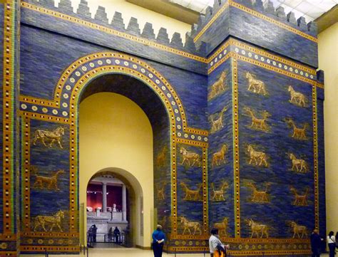 Smarthistory – The Ishtar Gate and Neo-Babylonian art and architecture