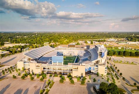 Kroger Field editorial image. Image of sunny, aerial - 204233375