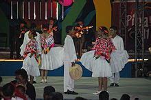 Traditional dancers in the annual Huapango dance competition in Pinal ...