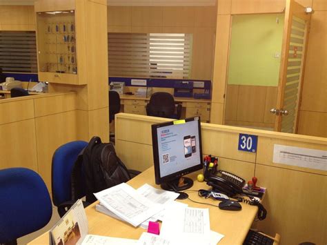 "office work place" HDFC Bank | Glassdoor Photos | Banks office, Office ...