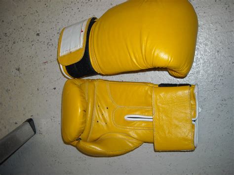 Boxing Gloves Yellow (Pairs)