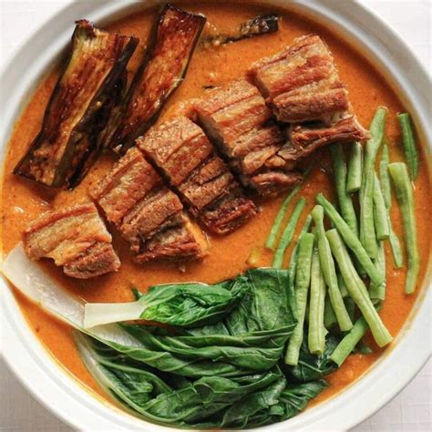 How To Cook 'Crispy Kare-Kare' Recipe - Usapang Foodtrip