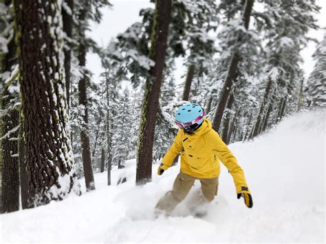 The 10 Best Places For Snowboarding Soul Surfers & Skate Rats