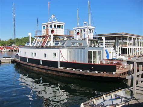 Pin di waterloft.nl su Houseboats (vessels and barges) | Blu