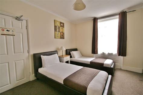 Cheap Hotels in Cheltenham - Roomsbooked