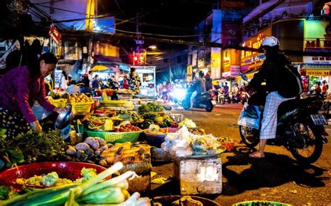 Top 9 Must-Visit Night Markets in Ho Chi Minh City | Vietnam Travel