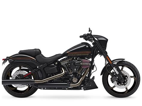 Harley-Davidson CVO Pro Street Breakout (2016) - 2ri.de