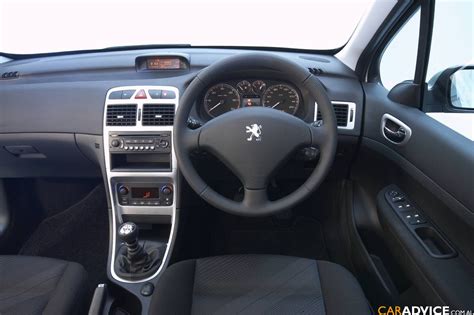 PEUGEOT 307 - Review and photos