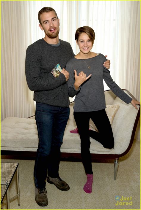 Shailene Woodley & Theo James: Berlin Hotel Exit After 'Divergent ...