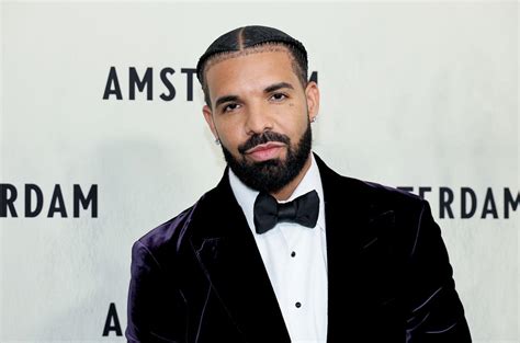 Drake Announces First Poetry Book ‘Titles Ruin Everything’