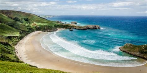 The five most beautiful beaches in Asturias | ARTIEM