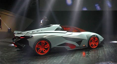 Lamborghini Egoista Concept: because two’s a crowd Paul Tan - Image 173756