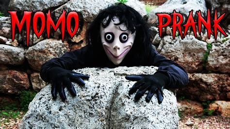 MOMO SCARY PRANK - YouTube