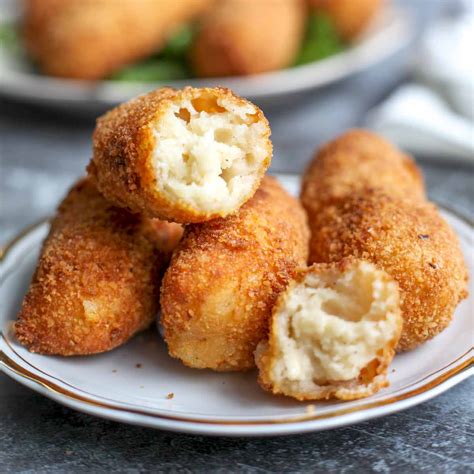 Croquetas de Pollo - Receta Tradicional Española | 196 flavors