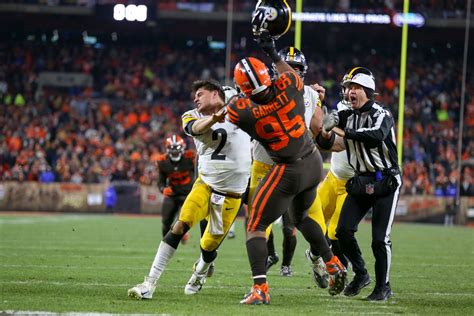 The Myles Garrett vs. Mason Rudolph Steelers-Browns fight, explained ...