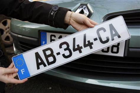 Plaque immatriculation : Les démarches pour enregistrer votre voiture ...