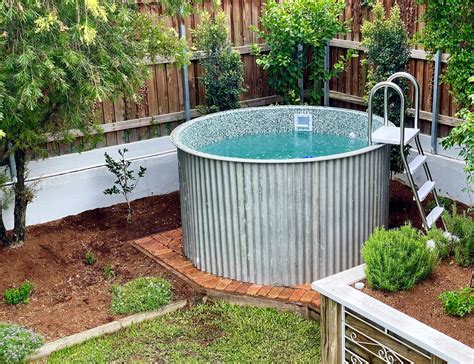 NEW 'Pebble Look' Tug Plunge Pool - Polyworld Water Tanks