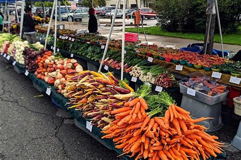 Farmers’ Market Welcomes Back Beverages and Cottage Food Vendors