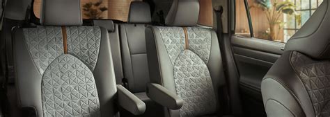 2023 Toyota Highlander Interior Guide | Bohn Toyota