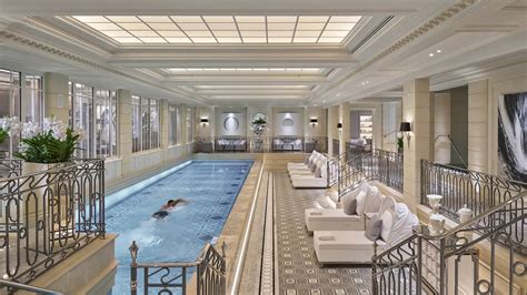 Luxury Hotel Paris | 5-Star | Four Seasons Hotel George V, Paris