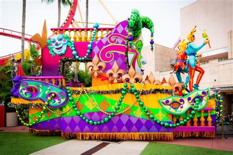 Insider's guide to Mardi Gras 2021's parade | Orlando Informer