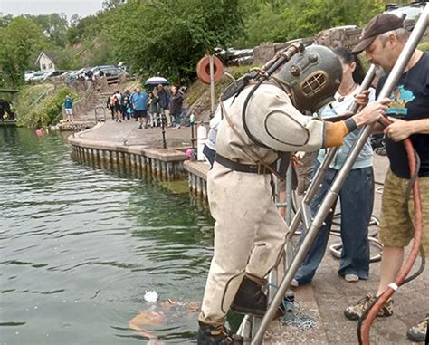 Standard Diving at Stoney Cove - The Historical Diving Society