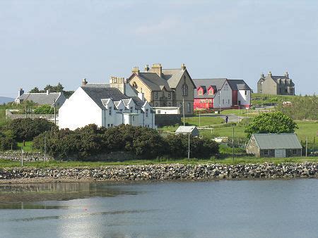 Lochmaddy Feature Page on Undiscovered Scotland