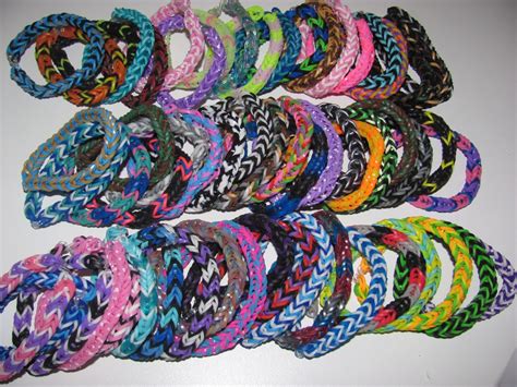 Rainbow Loom rubber band stretch bracelet lot of 60 fishtail