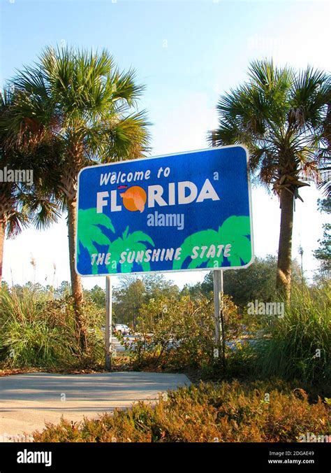 State of Florida Official Welcome Sign on Interstate 75 Highway Stock ...