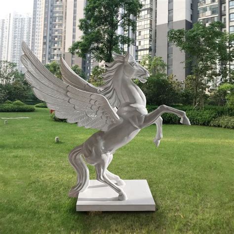 Pegasus Sculpture