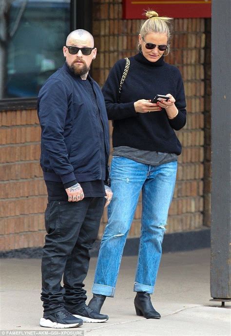 Cameron Diaz towers over husband Benji Madden during Aspen stroll ...