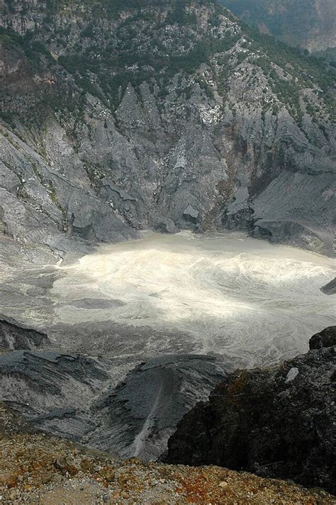 Tangkuban Perahu Crater Java Leisure Industries Photo Background And ...