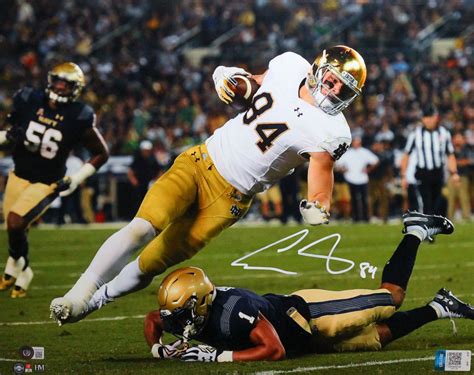 Cole Kmet Signed Notre Dame Fighting Irish 16x20 Photo (Beckett ...