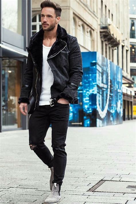 Leather Jacket Wearing Style