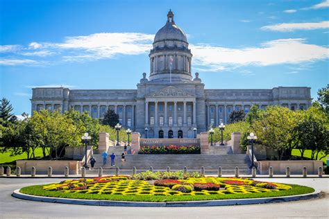 Kentucky State Capitol Building — Miles 2 Go