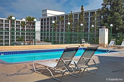 Anaheim Camelot Inn & Suites Reviews, Deals & Photos 2023 - Expedia