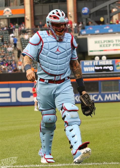 What Pros Wear: Yadier Molina’s Jordan Catchers Gear (Chest Protector ...