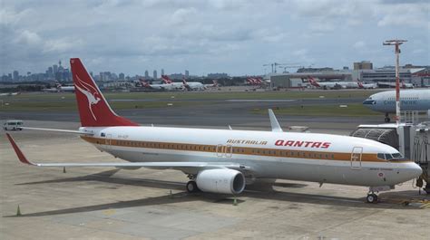 The Qantas “retro roo” touches down – Australian Aviation