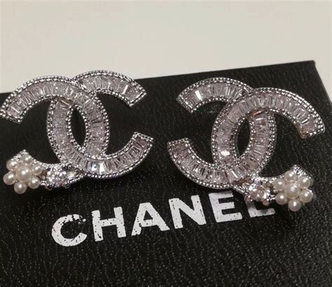 Authentic Chanel CC logo Diamond with small pearls stud earrings. They ...