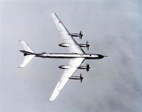 aircraft design - Why is the Tu-95 so efficient despite having ...