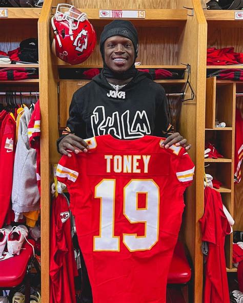 Kadarius Toney - "JOKA" (Senior Highlights) ᴴᴰ : r/KansasCityChiefs